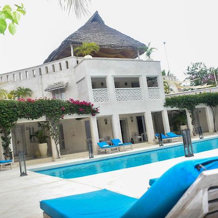 The Villa Luxury Suites Hotel Diani Beach Exterior photo