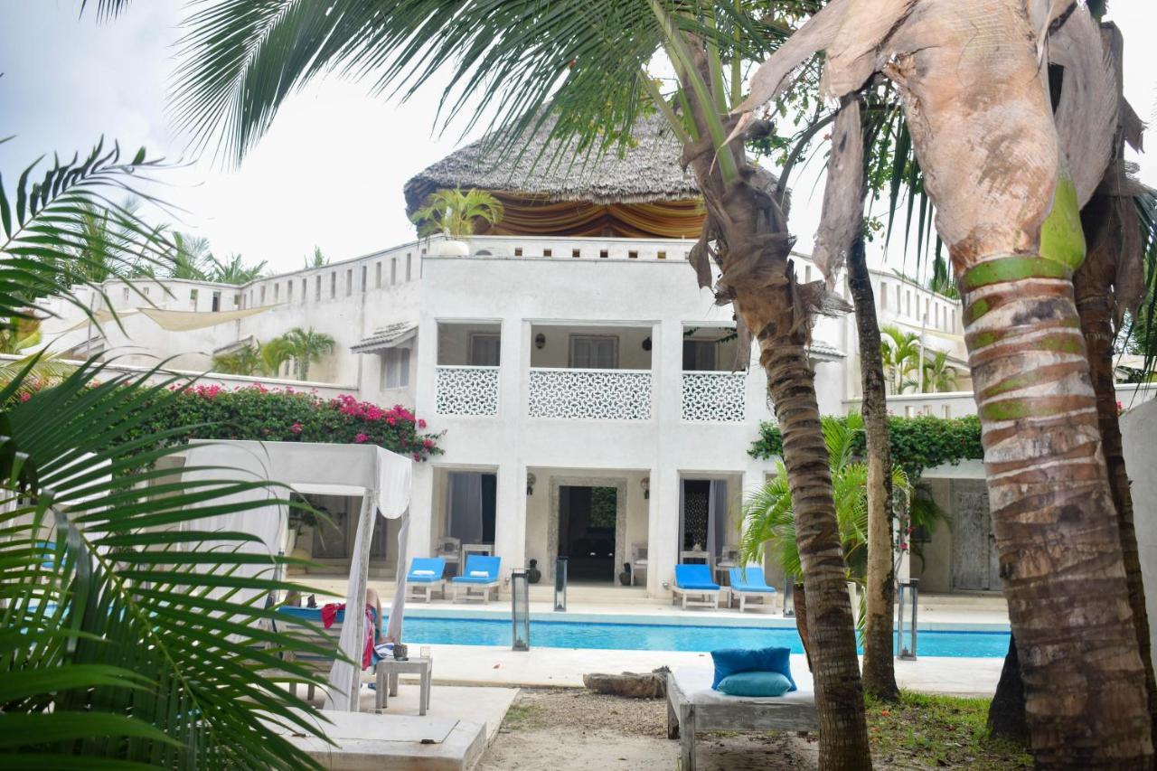 The Villa Luxury Suites Hotel Diani Beach Exterior photo