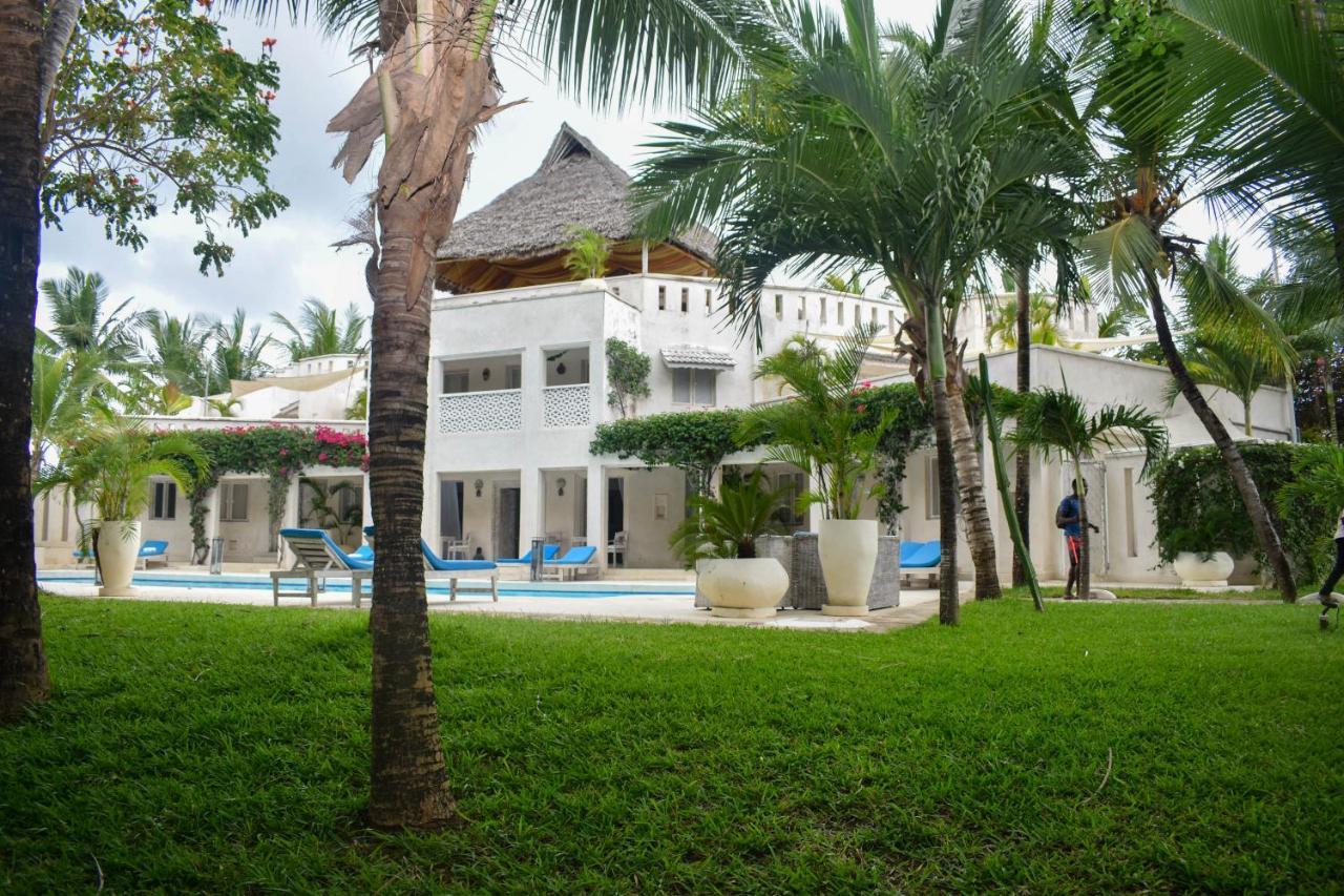 The Villa Luxury Suites Hotel Diani Beach Exterior photo